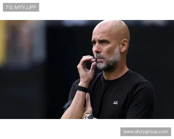 瓜迪奥拉世俱杯场边温情一幕：小女儿瓦伦蒂娜暖心互动